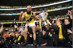 NBA季后赛倒计时，法兰克福赛前扳平良机，细节引发关注，态度坚定，身体对抗强度拉满的简单介绍-麻将胡了下载