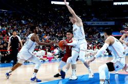 欧篮联赛程吃紧，山东男篮冲刺阶段刷新队史纪录，引发热议，轮换策略成焦点(欧篮联赛程比分)-麻将胡了模拟器